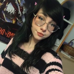 Meet your Posher, Julia